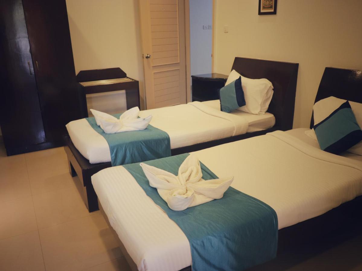 The Green Path Eco Hotel Bangalore Bagian luar foto