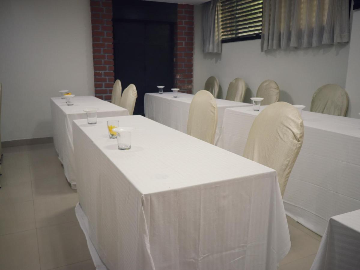 The Green Path Eco Hotel Bangalore Bagian luar foto