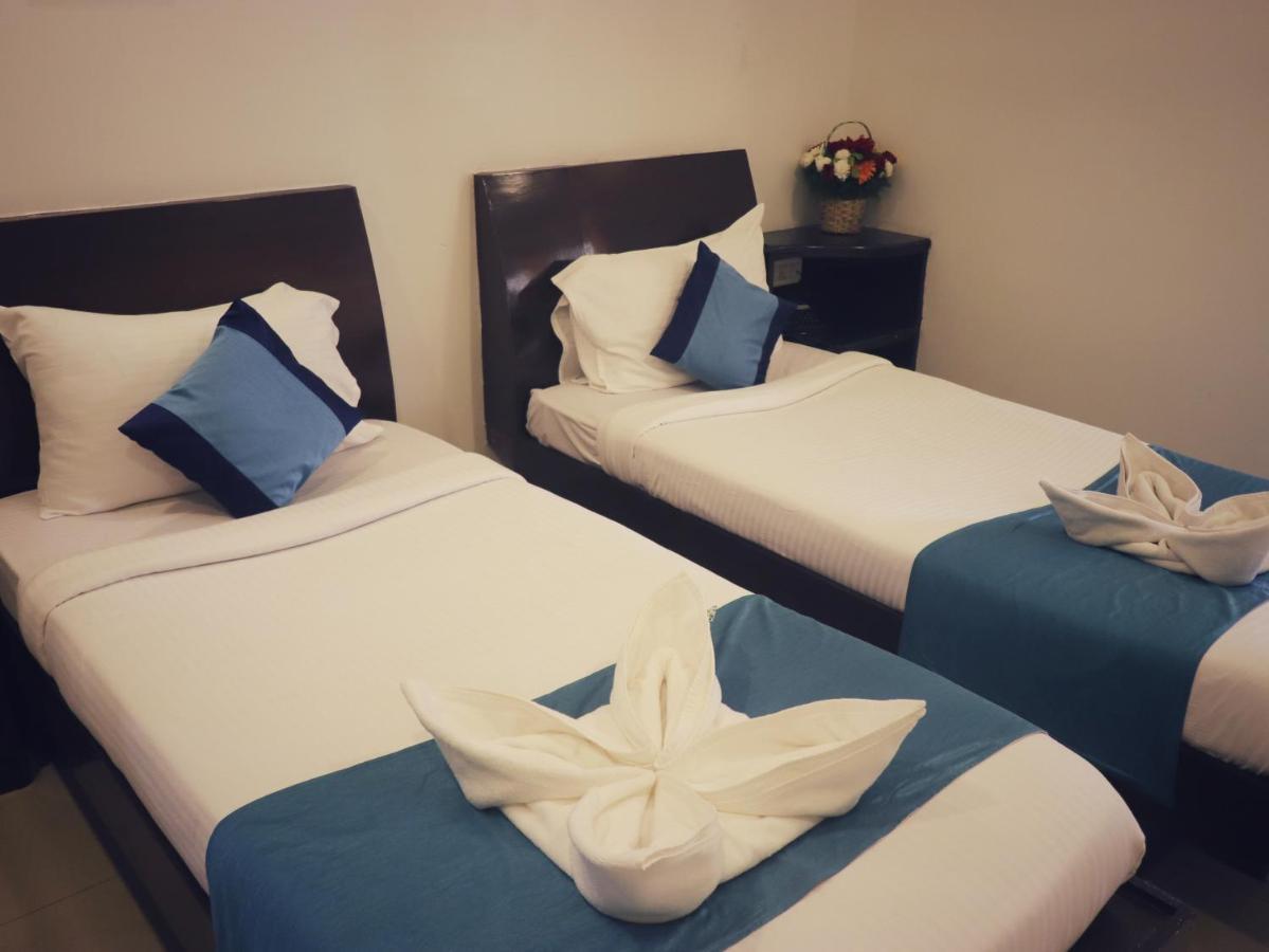 The Green Path Eco Hotel Bangalore Bagian luar foto